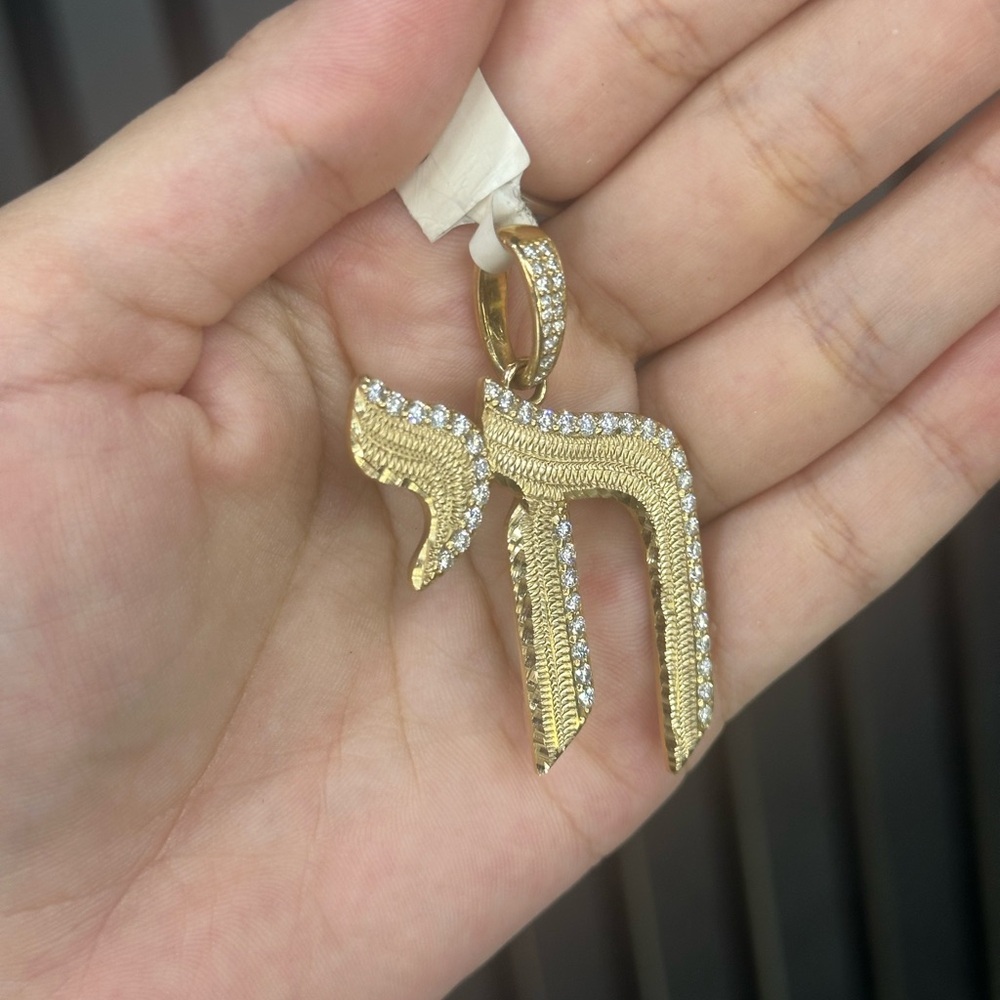 Man and Women's Pendant